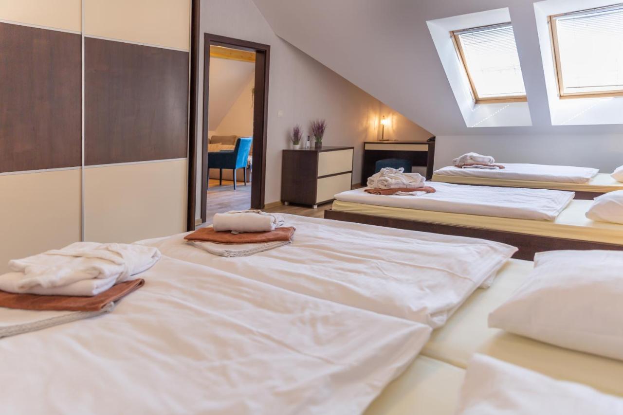 Apartman Aqua Bešeňová Eksteriør billede
